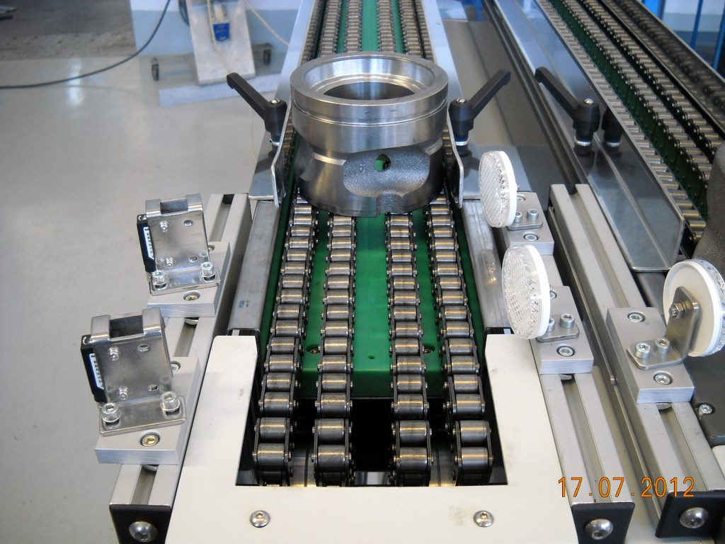 NASTRO TRASPORTATORE A CATENA FREE ROLL PER ASSERVIMENTO CON POLMONATURA MACCHINA UTENSILE