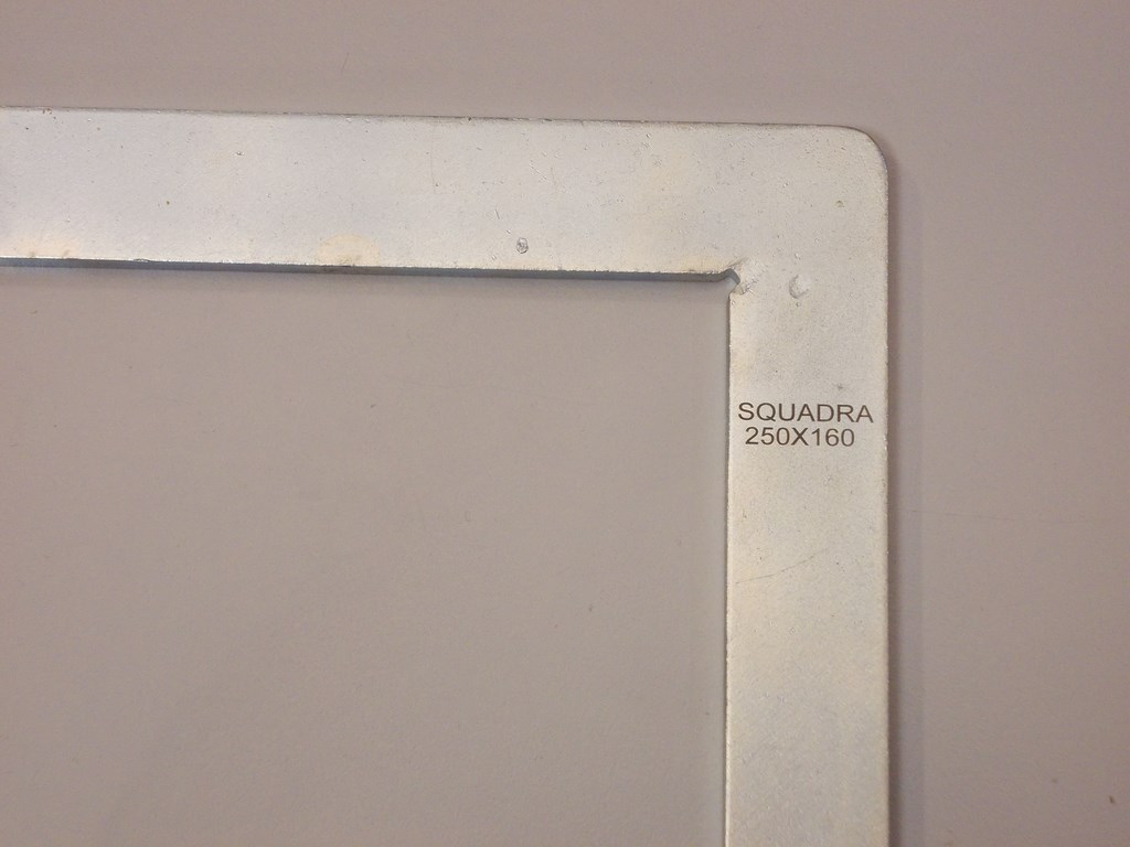 Incisioni laser su metalli